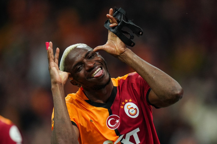 Osimhen 37 golle tamamladı: Rekorları yıktı