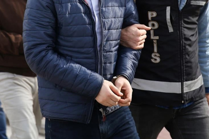 Yurt dışına çıkmak üzereydi: Limanda kilolarca uyuşturucu yakalandı