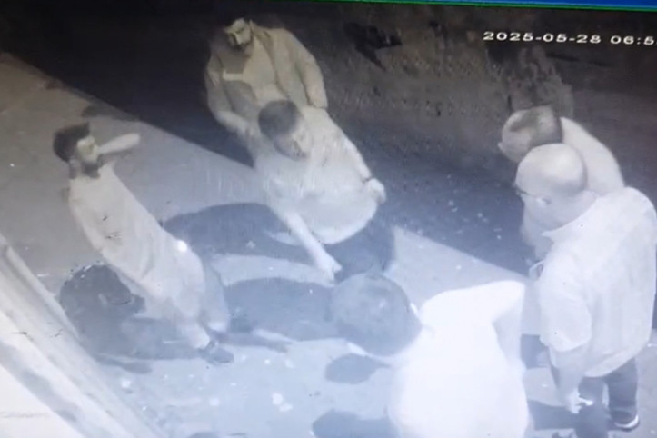 Kuzenini ensesinden vurdu