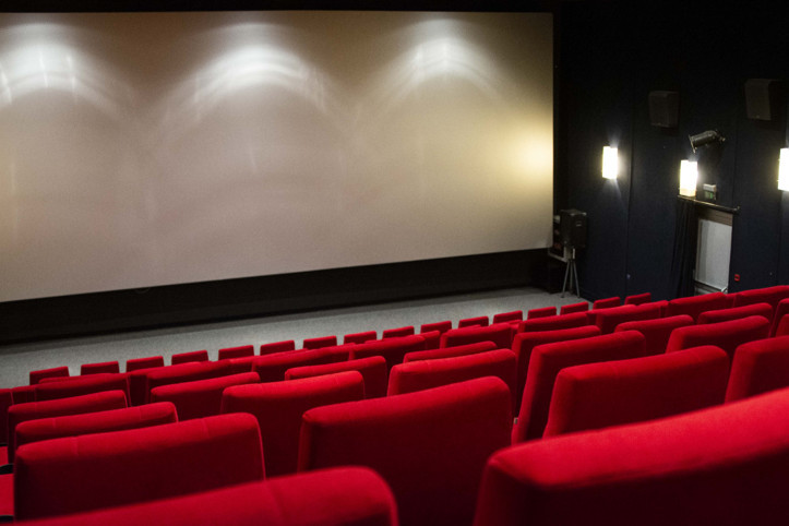 Sinema kan kaybetti, sahne sanatları zirveye çıktı