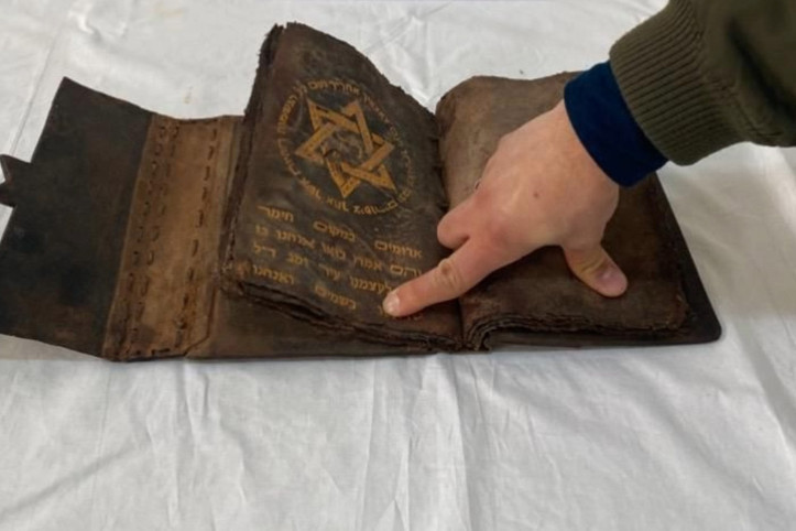 Kırşehir'de ele geçirildi, 2 kişi gözaltında: Tam 700 yıllık