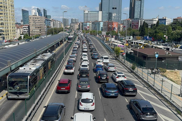 İstanbul trafiğinde bayram kısa sürdü