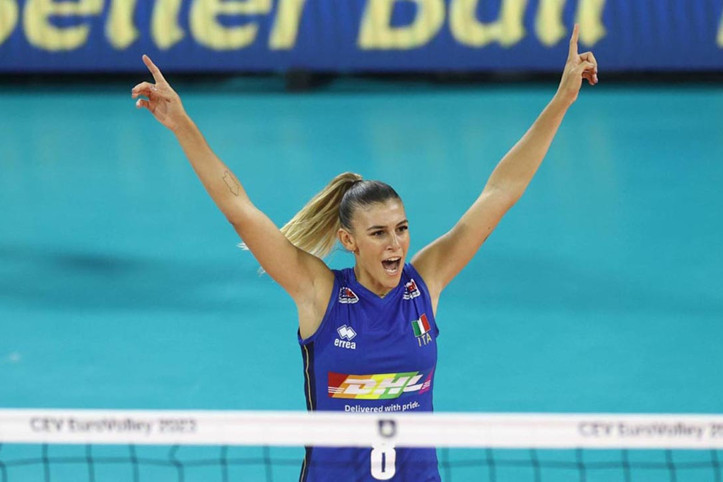 Fenerbahçe'den dev transfer: Alessia Orro resmen imzaladı