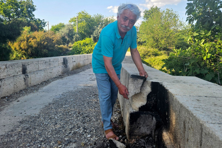 Roma döneminde inşa edilip bugünlere geldi, mangalcılar yüzünden kırıldı