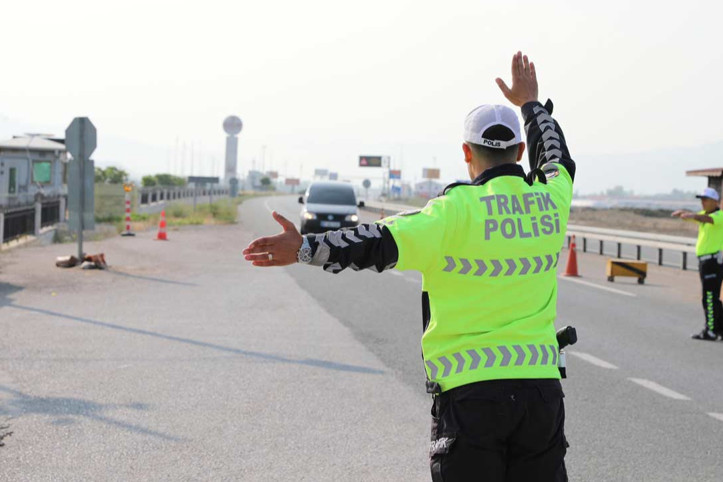 Trafik cezaları 6 ayda 100 milyar lirayı aştı