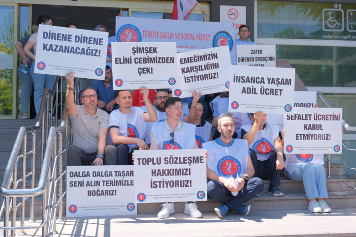 Hastane işçilerinden zam protestosu