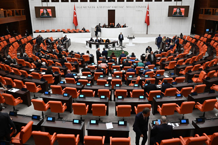 Vekiller suya yazı yazdı