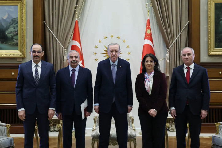 DEM Parti'yle görüşme öncesi kritik mesaj: Erdoğan'ın konuşması önemli