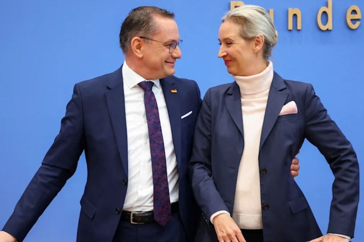 AfD yasağı Almanya'yı ikiye böldü