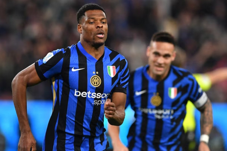 Sudan ucuza Dumfries: Barcelona ve Manchester City peşinde