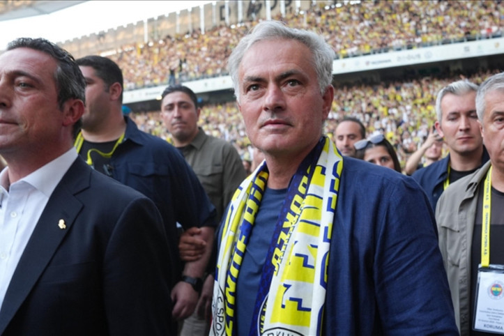 Fenerbahçe transferde hız kesmiyor: Sırada 3 yıldız var