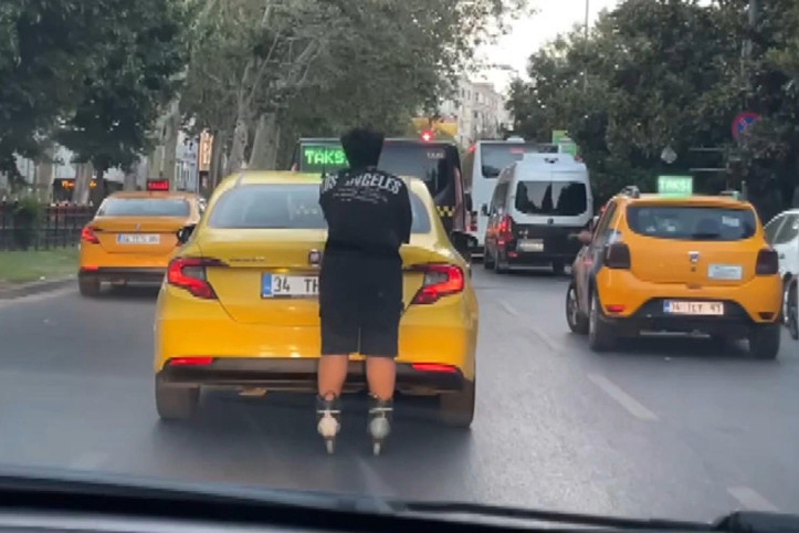Şişli’de tehlikeli yolculuk