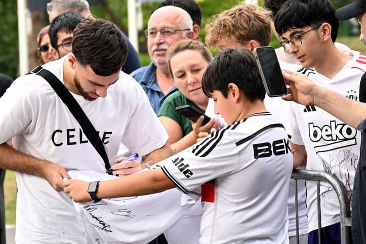 Orkun Kökçü, Beşiktaş kampına Serdal Adalı ile geldi