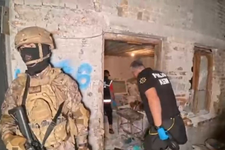 Adana merkezli 6 ilde uyuşturucu operasyonu: 130 torbacı yakalandı