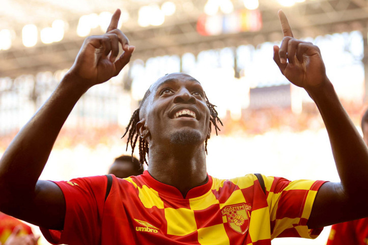 Bir türlü iyileşemedi, Göztepe vazgeçti!