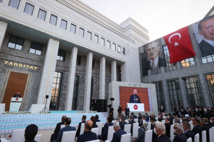 Dilekçedeki sözleri Cumhurbaşkanı'na hakaret sayılmıştı: Yargıtay cezayı bozdu