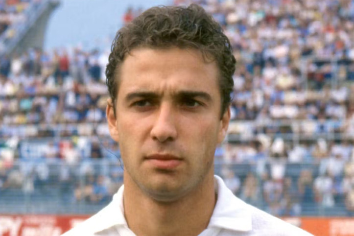 İtalyan efsane futbolcu ölü bulundu: İntihar şüphesi