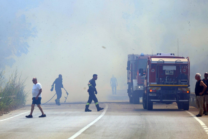 Turistik ada günlerdir alevlerle boğuşuyor
