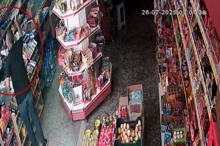 Bakkal vahşet anını anlattı: Palaya karşı kendini vantilatörle savunmuş