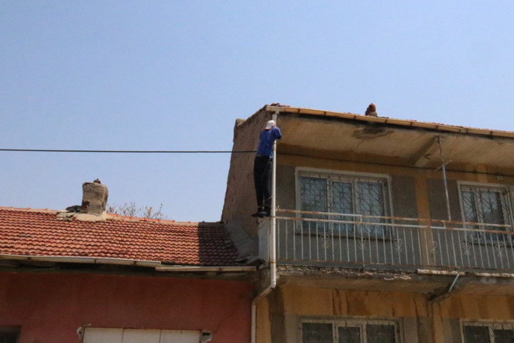 Görenlerin eli ayağı kesildi: Çok kötü şaka