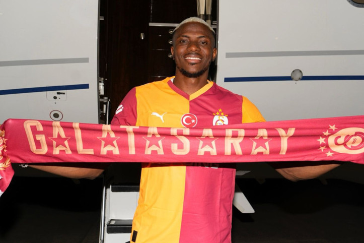 Osimhen İstanbul'da: Tarihi transfer gerçekleşti