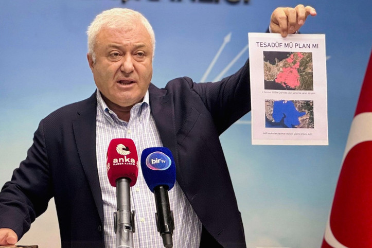 Tuncay Özkan, Çeşme için sordu: Tesadüf mü, plan mı?