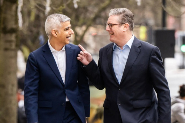 İngiltere'de havalimanı krizi: Hükümet ve Belediye Başkanı birbirine girdi