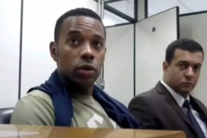 Robinho hapishanede de rahat durmuyor: Hacker ile ortak oluyor