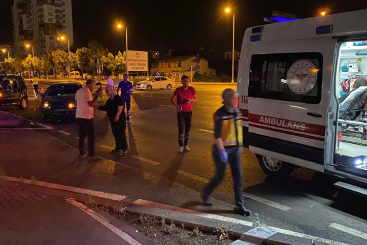 Kazaya yol açtı, 'Nasılsınız' deyip kaçtı