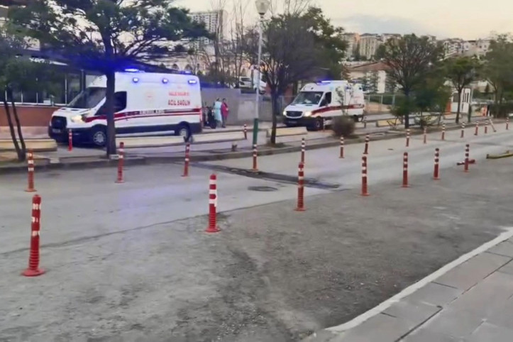 Elektrik panolarında yangın çıktı, hastalar tahliye edildi