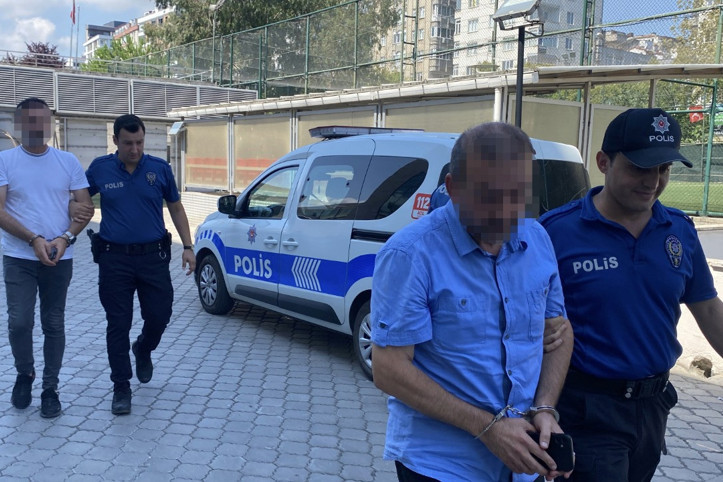 Muhtarlar içip içip havaya ateş etti: Gözaltına alındılar