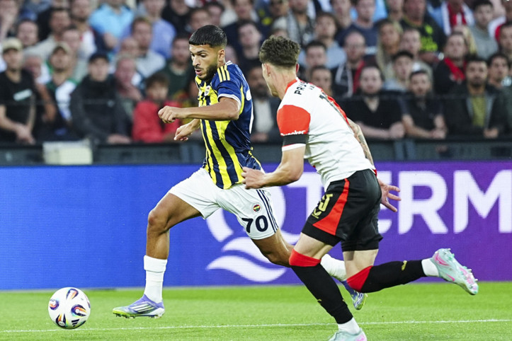 Fenerbahçe'nin yıldızı eleştirilere dayanamadı, hesabını dondurdu