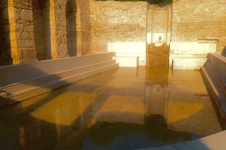 Tarihi Roma hamamı 1900 yıl sonra suyla buluştu