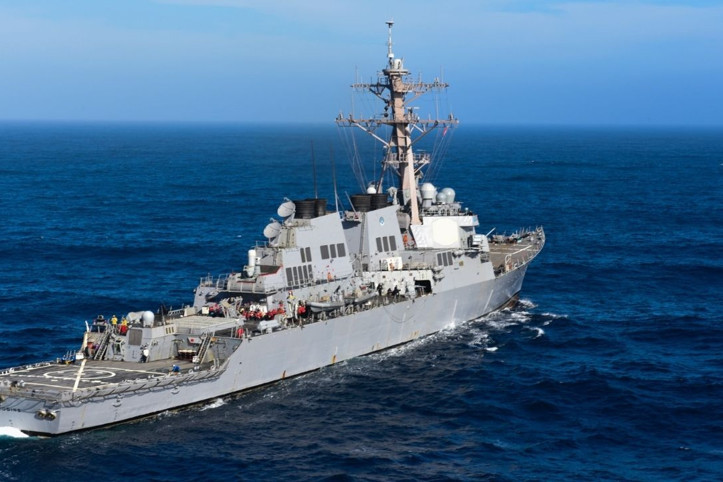 Pasifik'te teklikeli tırmanış! Çin, ABD destroyerini 'kovdu'