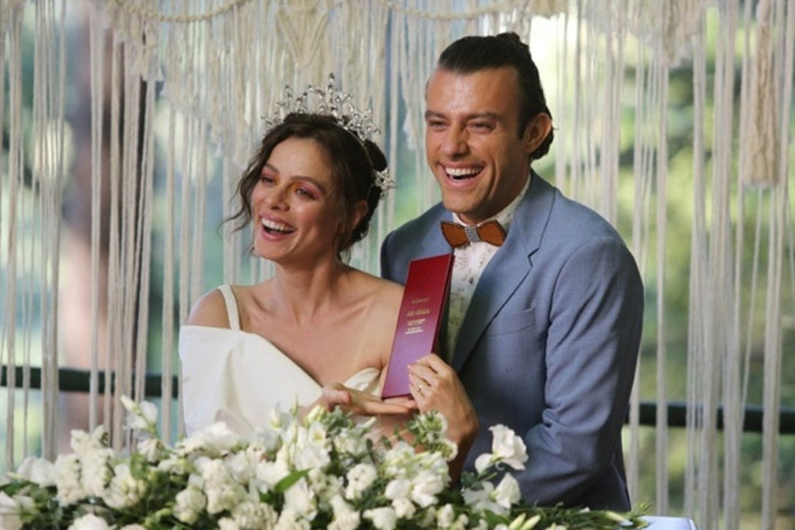 Özge Özpirinçci’den Salih Bademci’ye esprili gözdağı: “Bu kez canına okuyacağım”