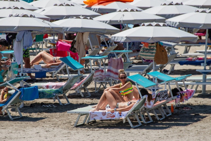 Avrupa'nın en gözde özel plajları cep yakıyor