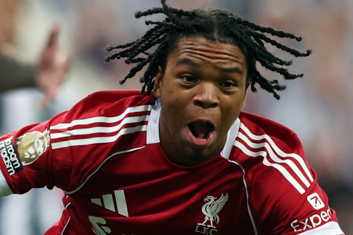 Liverpool'u 16 yaşındaki Rio Ngumoha kurtardı: 90+10'da mucize!