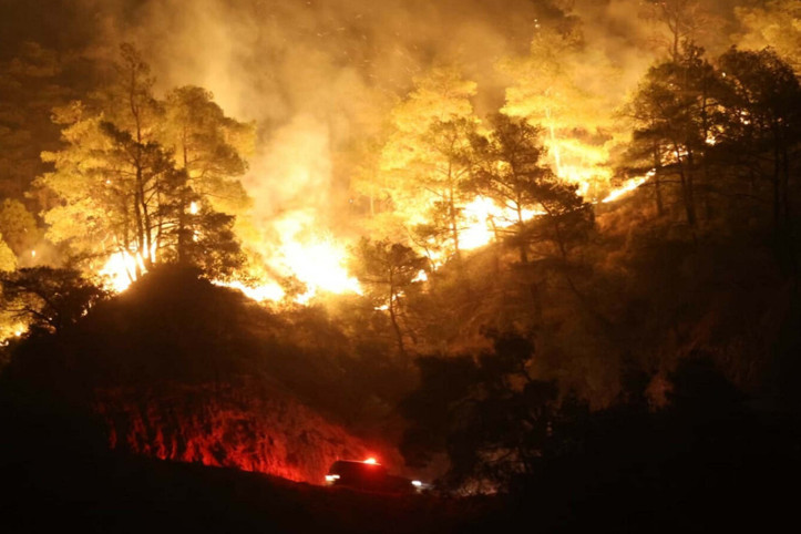 Denizli günlerdir yanıyor