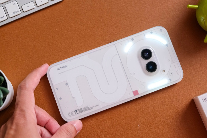 Popüler telefon markası Nothing sahte reklam yapmış