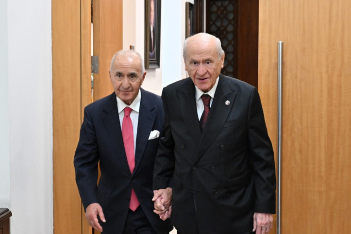 Hikmet Çetin’den Bahçeli’ye ziyaret