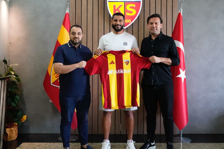 Bennasser Kayseri'ye imzayı attı