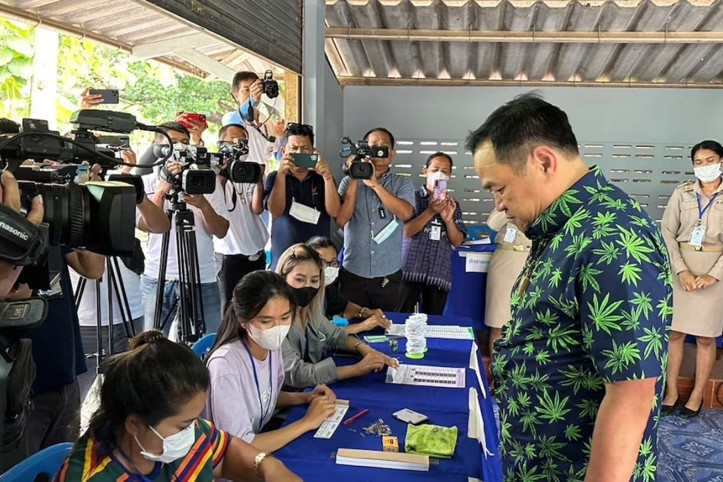 'Esrar kralı' başbakan seçildi