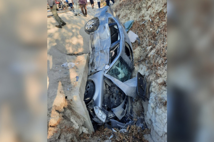 Hatay’da iki otomobil çarpıştı: Yaralılar var