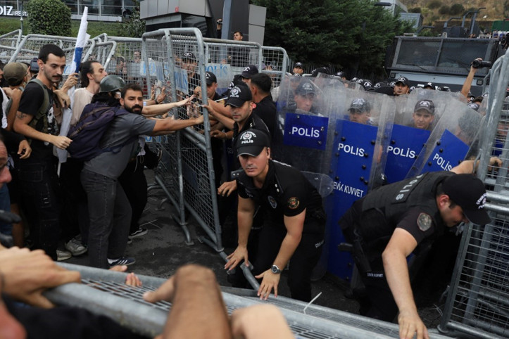 Abluka sürüyor: CHP’de tansiyonu yüksek gün