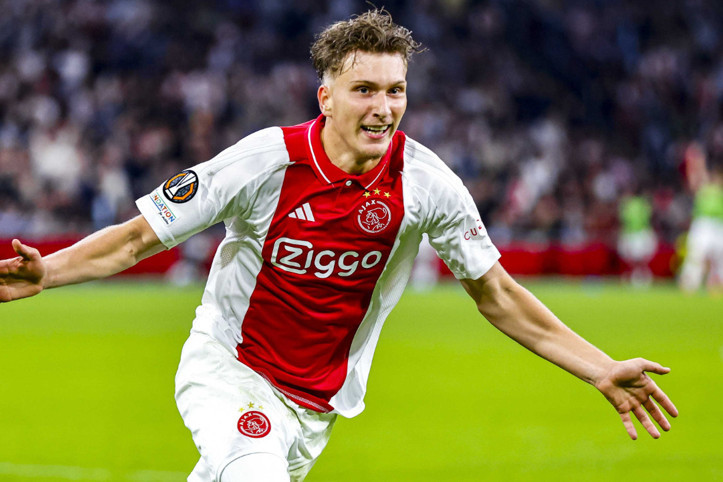 Beşiktaş 15 milyon euro verdi, Ajax reddetti!