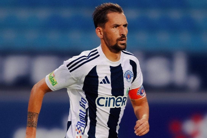 Kasımpaşa'da Sadiku gitti