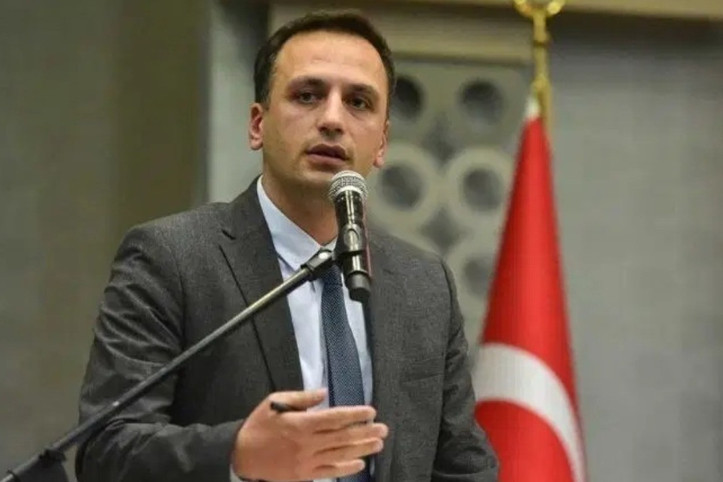 Bornova Belediye Başkanı'ndan AKP'li Kaya'ya yanıt: 'Kuldan utanmadığı net olarak ortada'