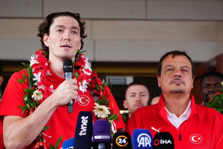 Cedi Osman'dan buruk sevinç: 24 yıl sonra finale çıkıp ülkemize madalya getirdik