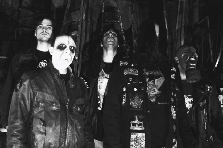 Metal grubuna şarkı sözlerinden tutuklama