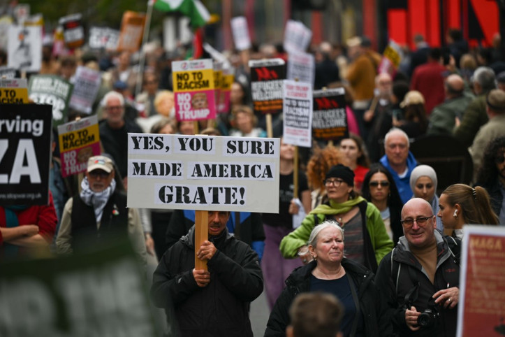 Trump’a Londra’da dev protesto